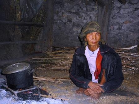 Gian nan con đường tìm chữ của cậu bé nghèo 8 tuổi - 2